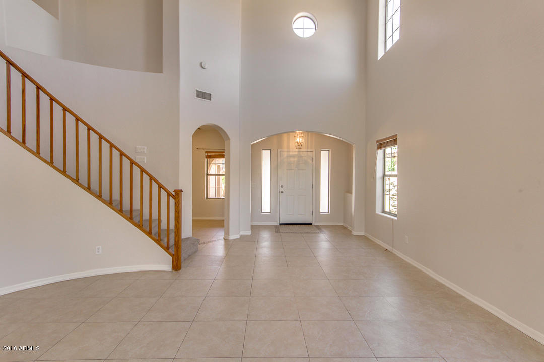 1121 E Blue Spruce Ln, Gilbert, AZ 85298 photo 9