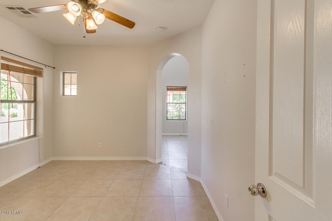 1121 E Blue Spruce Ln, Gilbert, AZ 85298 photo 12
