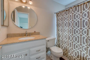 1025 E Highland Ave #40, Phoenix, AZ 85014 photo 26