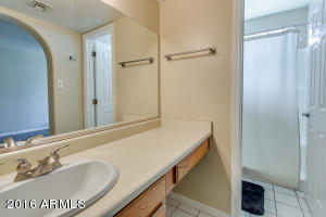 1025 E Highland Ave #40, Phoenix, AZ 85014 photo 23