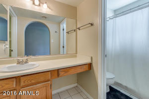 1025 E Highland Ave #40, Phoenix, AZ 85014 photo 22