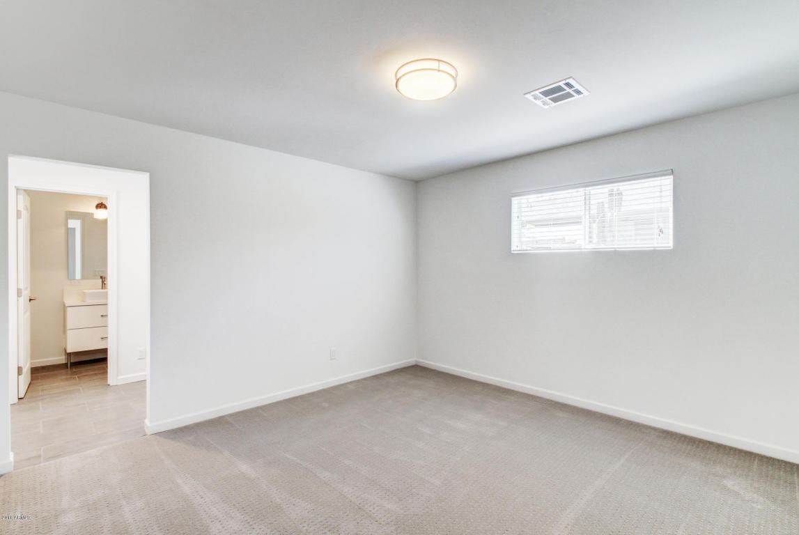 907 E Rose Ln, Phoenix, AZ 85014 photo 8
