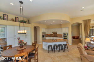 525 E Mountain Sage Dr, Phoenix, AZ 85048 photo 4