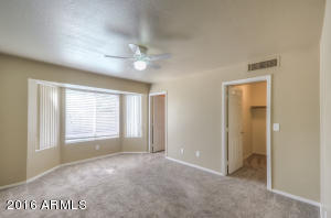 4533 E Rock Wren Rd, Phoenix, AZ 85044 photo 7