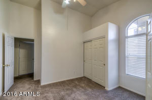 4533 E Rock Wren Rd, Phoenix, AZ 85044 photo 10