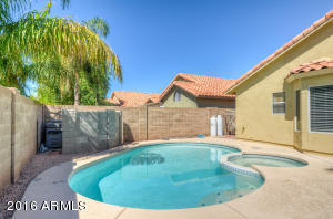 4533 E Rock Wren Rd, Phoenix, AZ 85044 photo 11