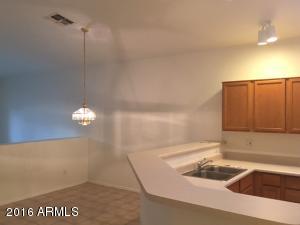 950 S Balboa Dr, Gilbert, AZ 85296 photo 9