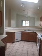 950 S Balboa Dr, Gilbert, AZ 85296 photo 5