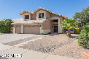 902 N Swallow Ln, Gilbert, AZ 85234 photo 2