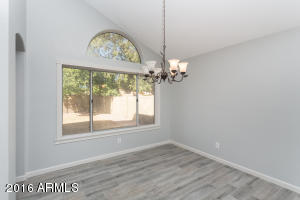902 N Swallow Ln, Gilbert, AZ 85234 photo 5