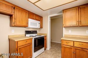 304 E Harwell Rd, Gilbert, AZ 85234 photo 9