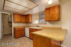 304 E Harwell Rd, Gilbert, AZ 85234 photo 7