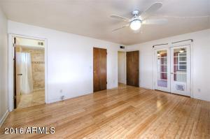 3835 N 34th Pl, Phoenix, AZ 85018 photo 8
