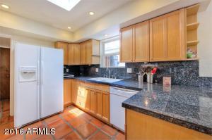 3835 N 34th Pl, Phoenix, AZ 85018 photo 6