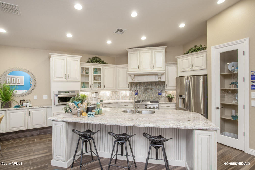 10416 E Sebring Ave, Mesa, AZ 85212 photo 2