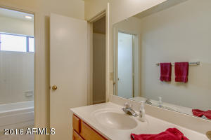 1250 E Laurel Ave, Gilbert, AZ 85234 photo 23