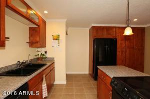 916 E Diana Ave, Phoenix, AZ 85020 photo 12