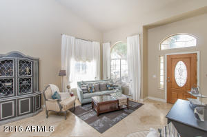 925 S Surfside Dr, Gilbert, AZ 85233 photo 3