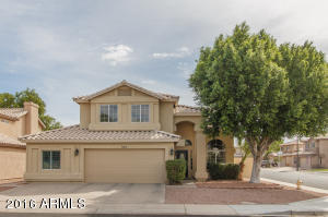 925 S Surfside Dr, Gilbert, AZ 85233 photo 1