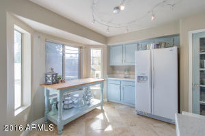 925 S Surfside Dr, Gilbert, AZ 85233 photo 9