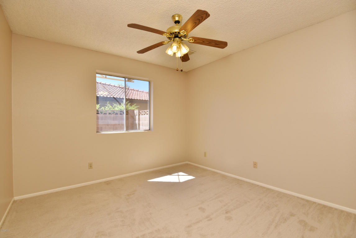 219 W Interlacken Dr, Phoenix, AZ 85023 photo 19