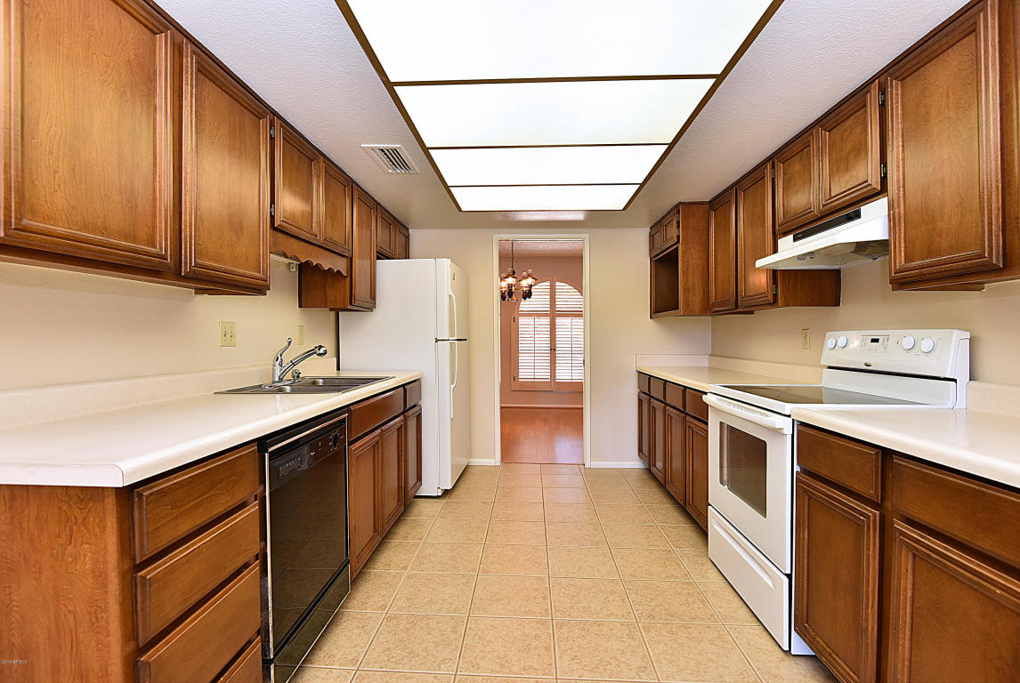 219 W Interlacken Dr, Phoenix, AZ 85023 photo 7