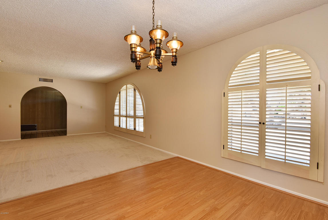 219 W Interlacken Dr, Phoenix, AZ 85023 photo 6