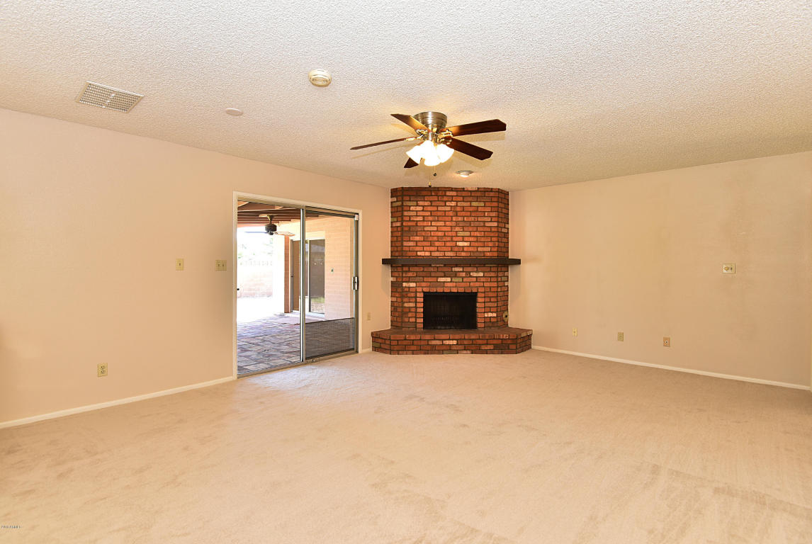 219 W Interlacken Dr, Phoenix, AZ 85023 photo 12