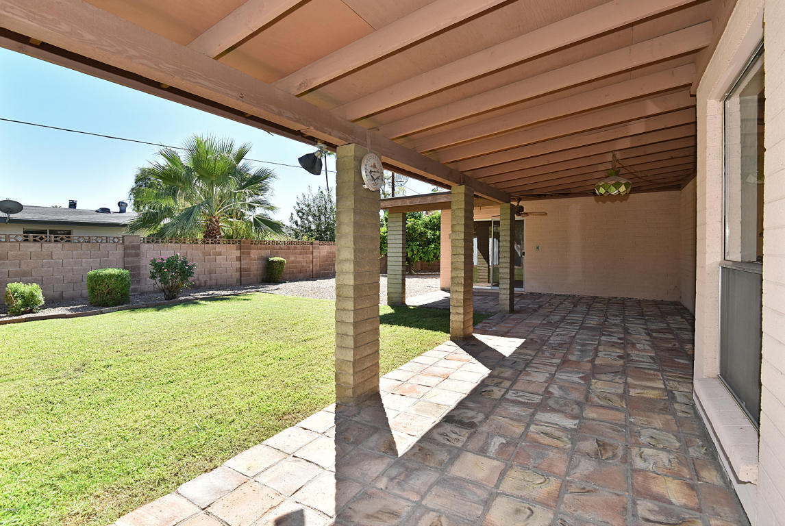 219 W Interlacken Dr, Phoenix, AZ 85023 photo 22