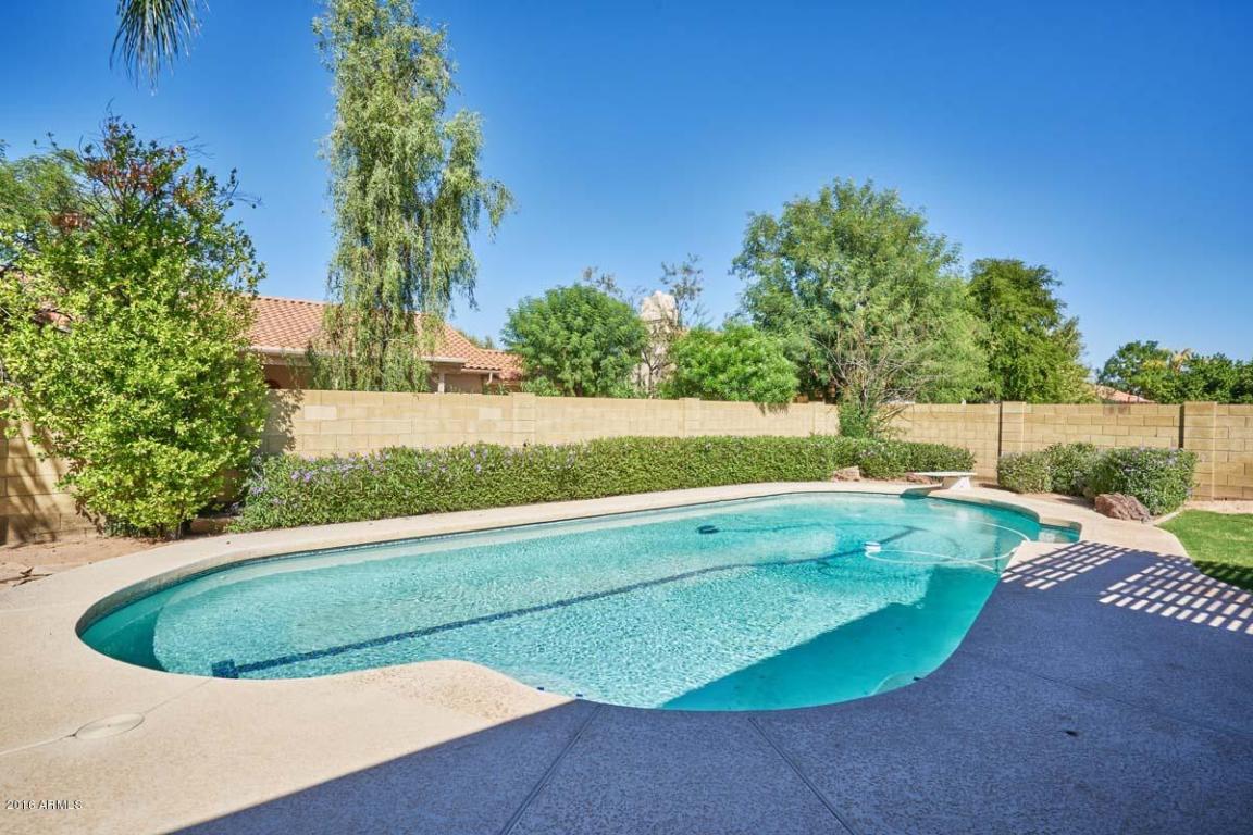 946 E Knight Ln, Tempe, AZ 85284 photo 5