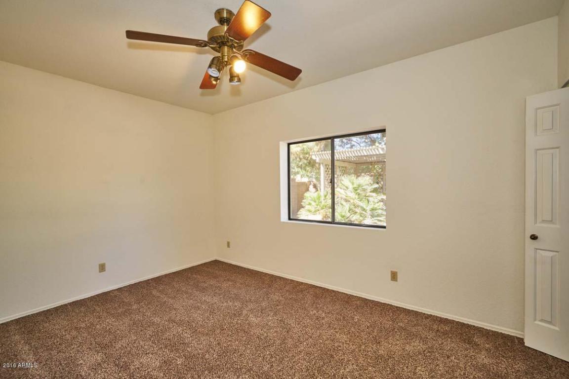 946 E Knight Ln, Tempe, AZ 85284 photo 18