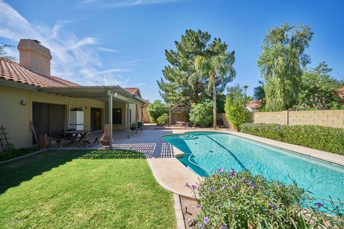 946 E Knight Ln, Tempe, AZ 85284 photo 3