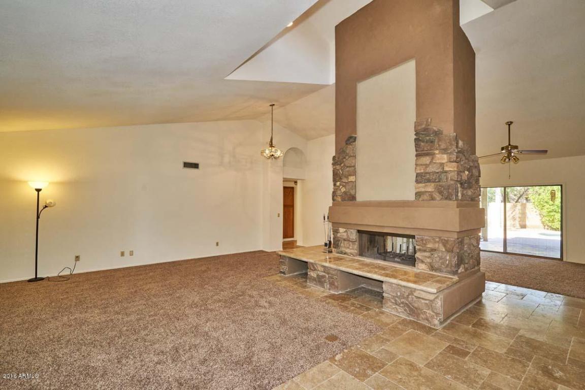 946 E Knight Ln, Tempe, AZ 85284 photo 9