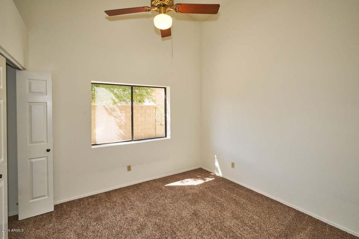 946 E Knight Ln, Tempe, AZ 85284 photo 20