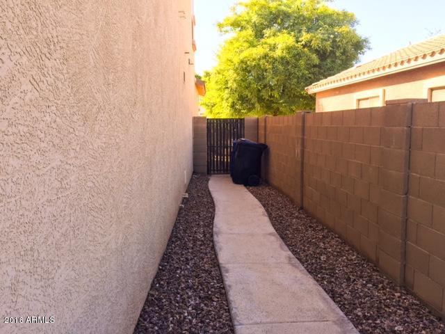 1374 E Parkview Dr, Gilbert, AZ 85295 photo 9