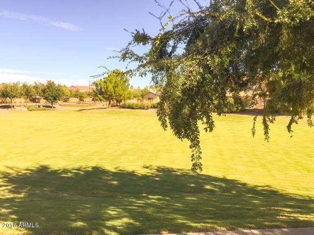 1374 E Parkview Dr, Gilbert, AZ 85295 photo 7