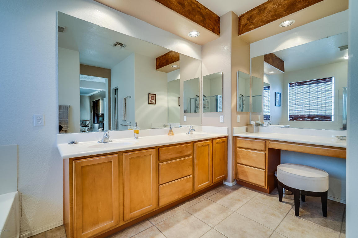 2010 N Milkweed Loop, Phoenix, AZ 85037 photo 36
