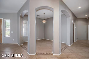 2961 E Canyon Creek Dr, Gilbert, AZ 85295 photo 3