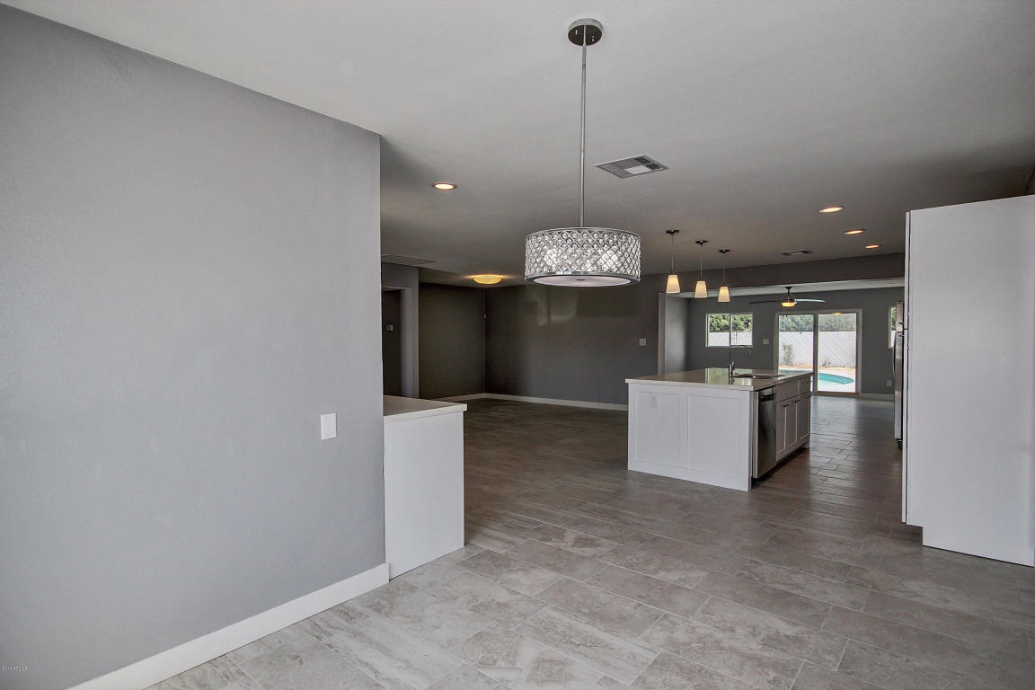 1038 Elm St, Phoenix, AZ 85014 photo 10