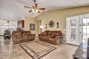 3938 Encinas Ave, Gilbert, AZ 85234 photo 2