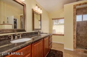 3938 Encinas Ave, Gilbert, AZ 85234 photo 7