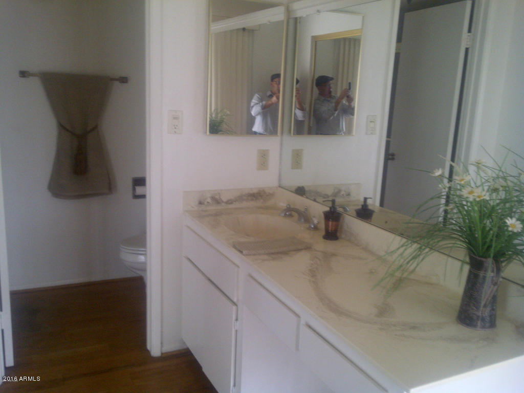 4205 E Winnetka Dr, Phoenix, AZ 85044 photo 9