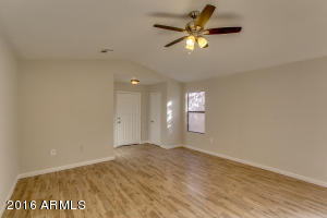 606 N Cobblestone St, Gilbert, AZ 85234 photo 5
