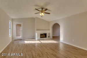 606 N Cobblestone St, Gilbert, AZ 85234 photo 3