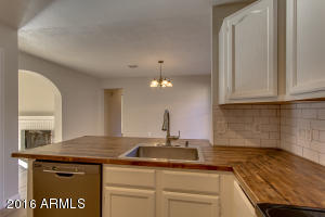 606 N Cobblestone St, Gilbert, AZ 85234 photo 8