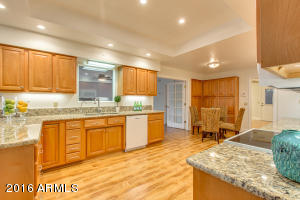 335 E Paradise Ln, Phoenix, AZ 85022 photo 28