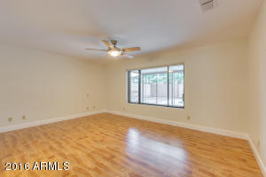335 E Paradise Ln, Phoenix, AZ 85022 photo 8