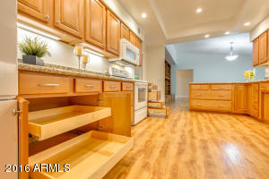 335 E Paradise Ln, Phoenix, AZ 85022 photo 5