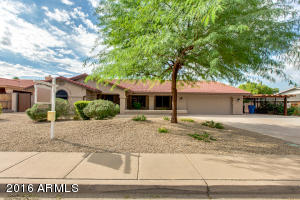 335 E Paradise Ln, Phoenix, AZ 85022 photo 1