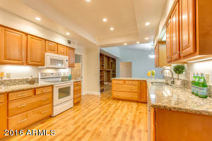 335 E Paradise Ln, Phoenix, AZ 85022 photo 29